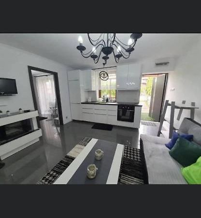 Appartamento Tadeo Kolczewo Esterno foto